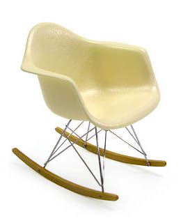 Infrarood noot Dierentuin Vitra Eames Miniature RAR Rocking Chair: NOVA68.com