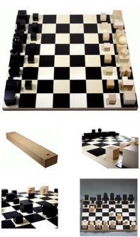 Naef Bauhaus Wooden Chessmen